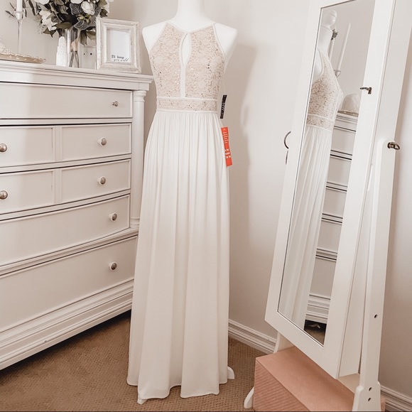 NWT Cream & Gold Flowy Lace Dress ✨host pick✨ - Picture 9 of 10